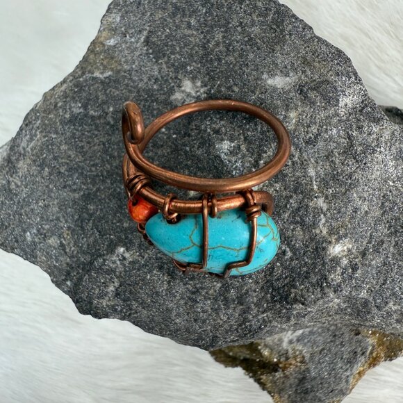 Handmade Copper Wire Wrapped Dyed Howlite Faux Turquoise Ring Bypass Size 7 - Picture 5 of 6